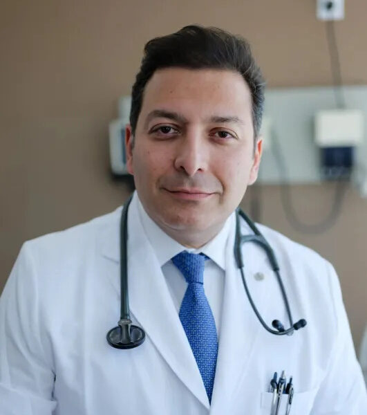 Reza Mojtabavi MD (Internist)
