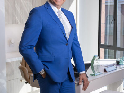 BRUCE KADZ M.D. F.A.C.S. (Plastic surgeon)